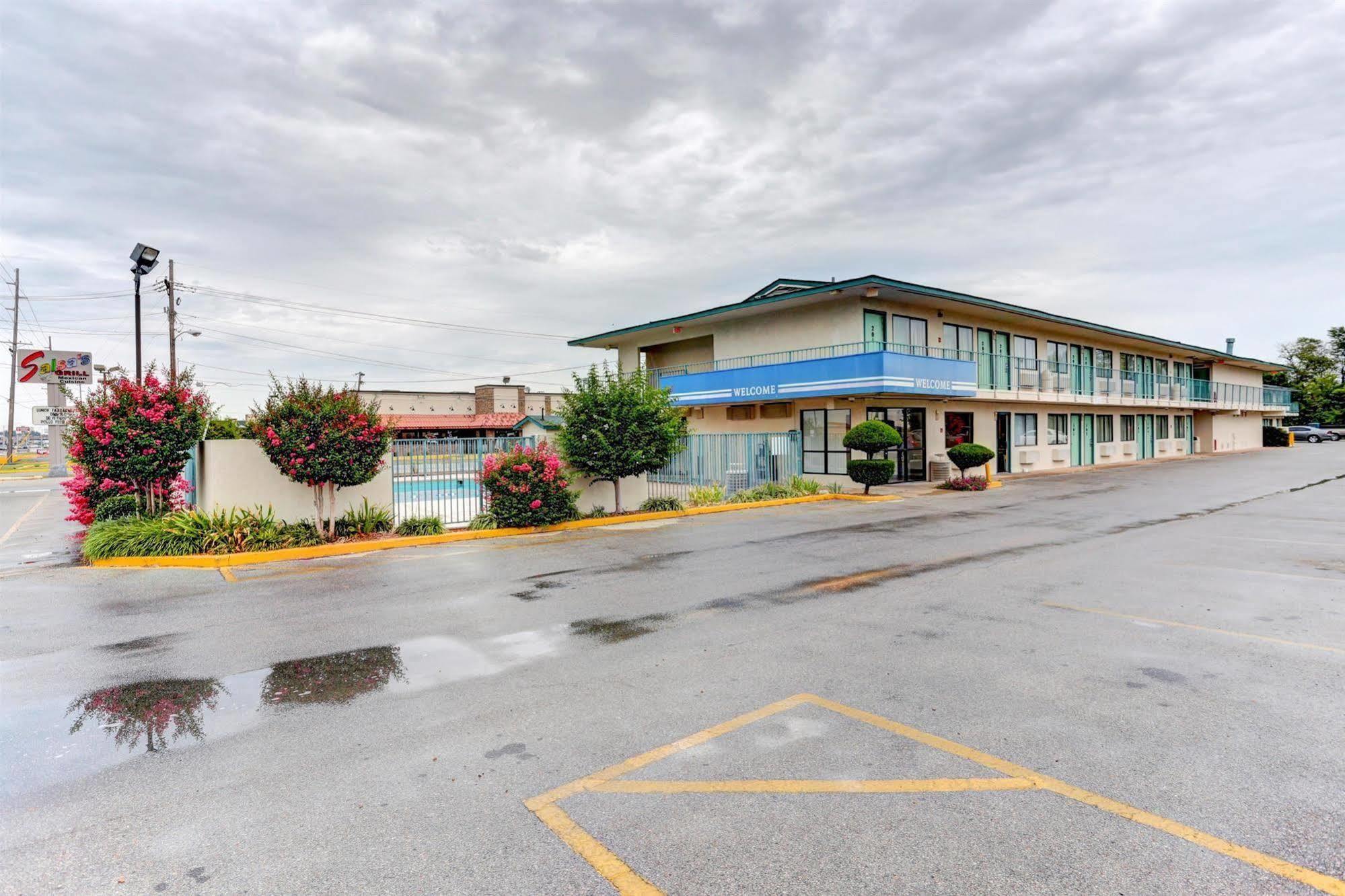 Motel 6 Jonesboro Exterior photo